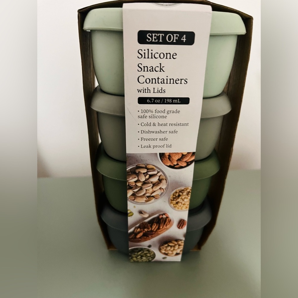 Alta Silicone Snack Containers with Lids. 4 Pack